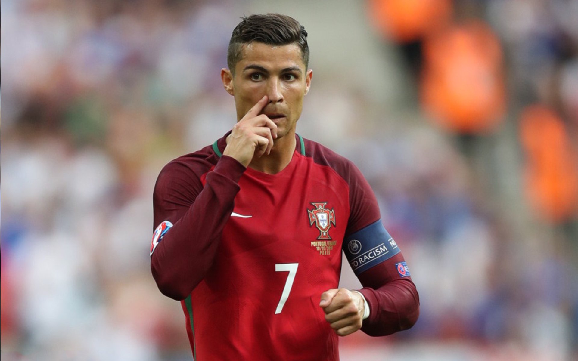 世界杯:有球队取消传统的“胜利之圈” 改为一起安静绕场感谢球迷